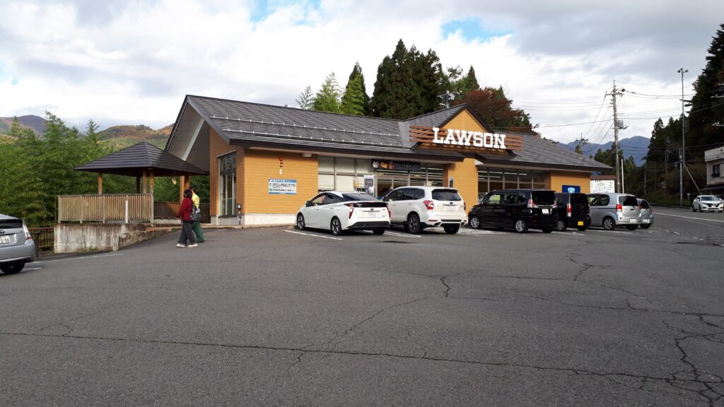 インスタ映えすると言われているローソン 群馬赤谷湖畔店