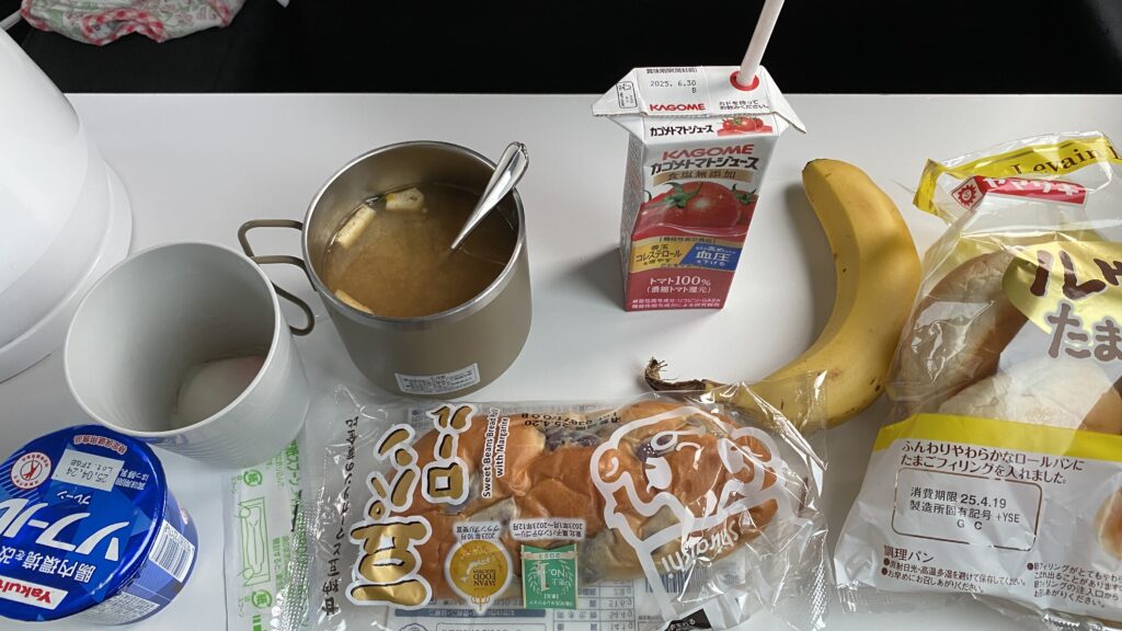 朝食