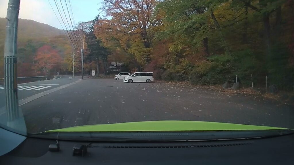 ボートハウス駐車場