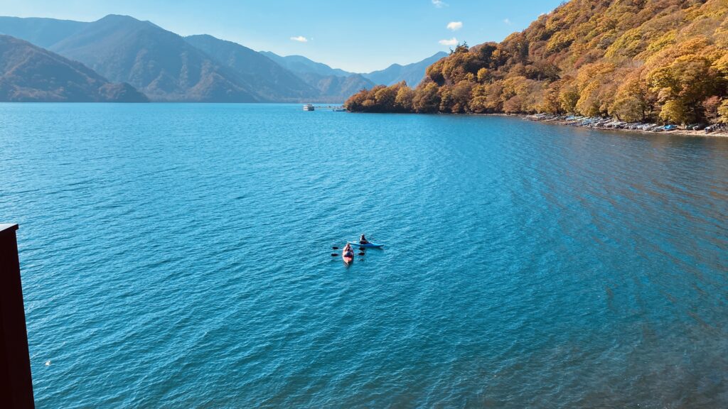 ボートハウス前