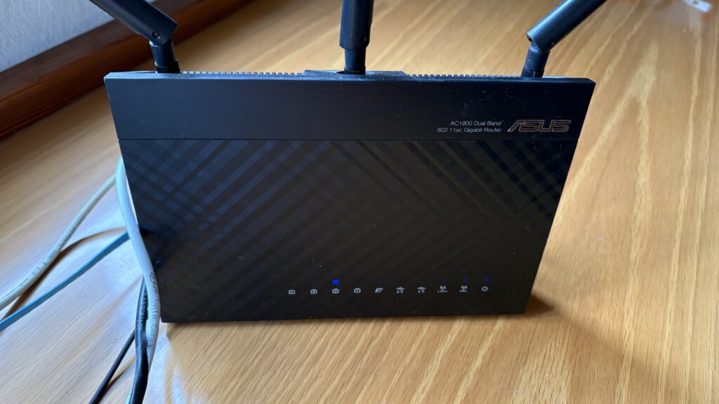 ASUS wifi ルーターは PoE非対応