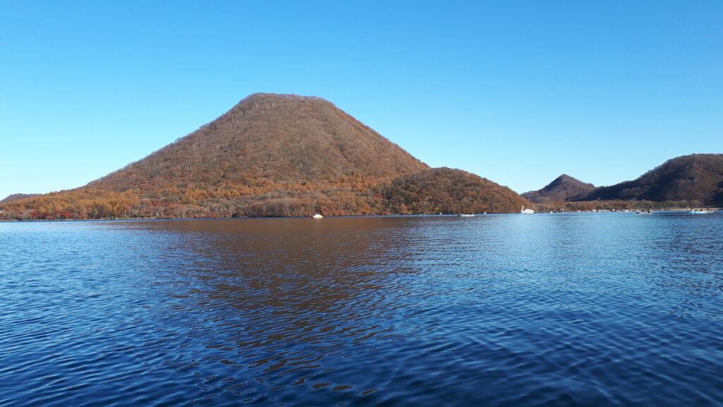榛名湖と榛名富士